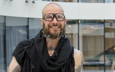 Jak se z kusu oceli stane umělecké dílo?